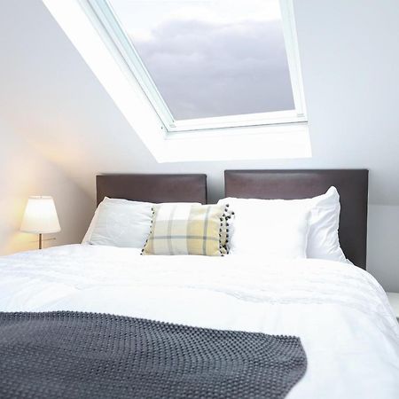 Luxury 3 Bed Royal Mile Apartment Edimburgo Esterno foto