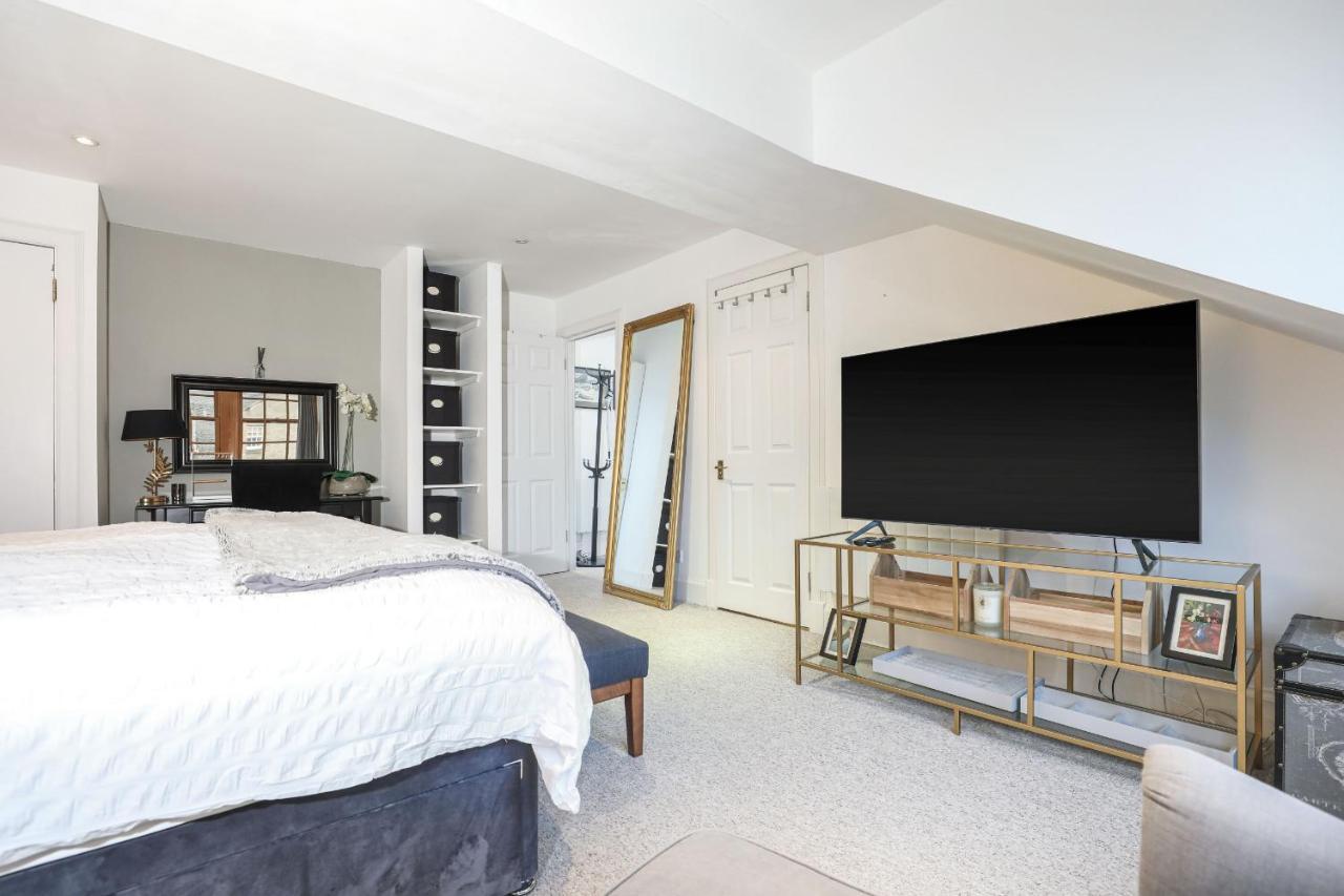 Luxury 3 Bed Royal Mile Apartment Edimburgo Esterno foto