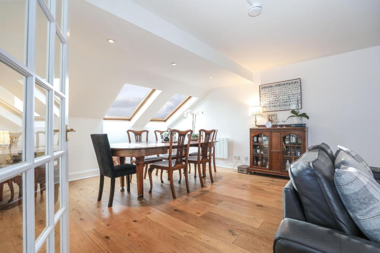 Luxury 3 Bed Royal Mile Apartment Edimburgo Esterno foto
